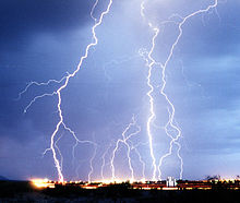 220px-lightning3.jpg